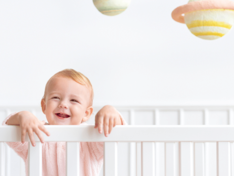 ¿Cómo hacer del cuarto del bebé un lugar seguro?